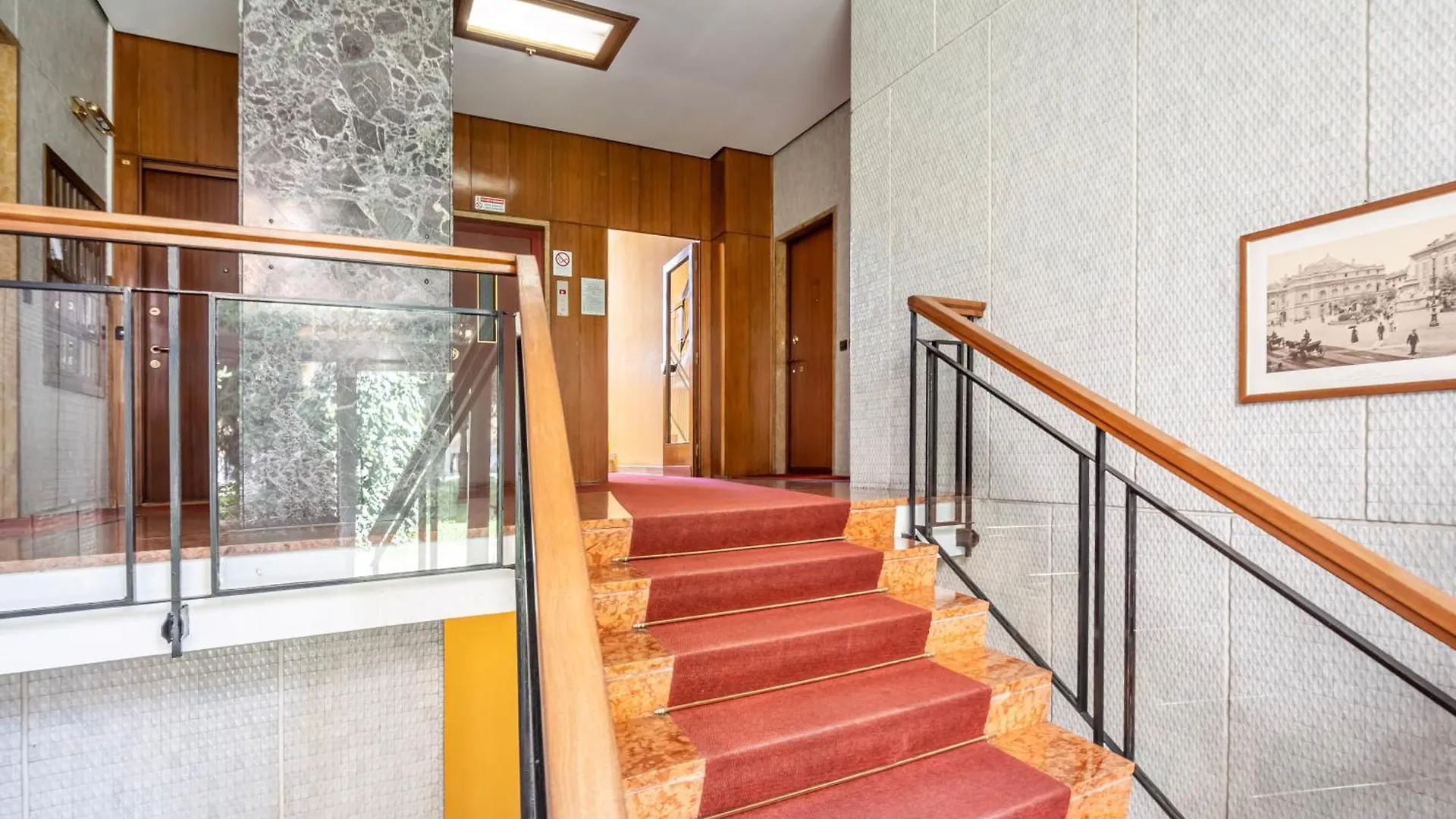 Forlanini M4 Modern Apartment With Balconies 米兰